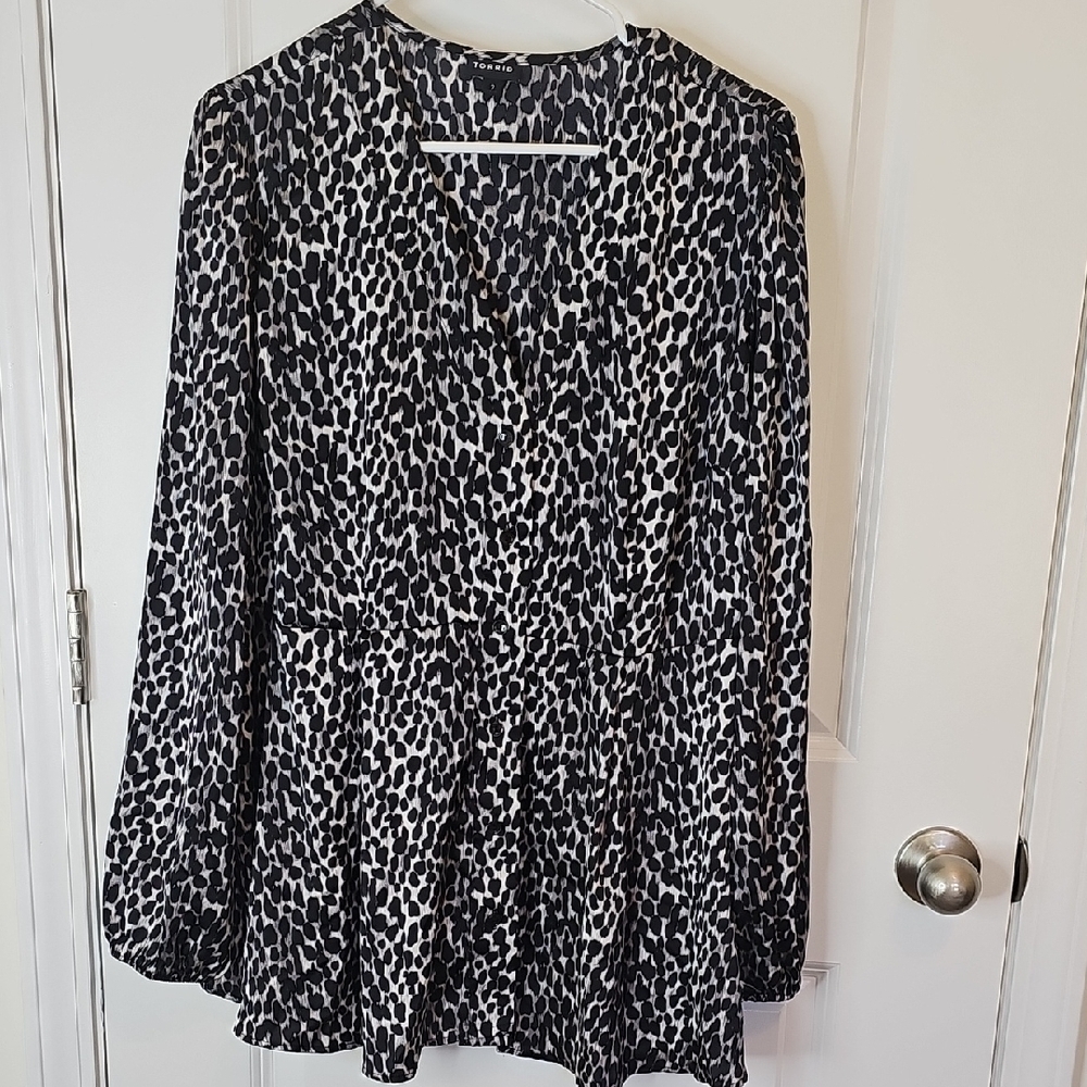 Torrid Black and‎ White Animal Print Blouse